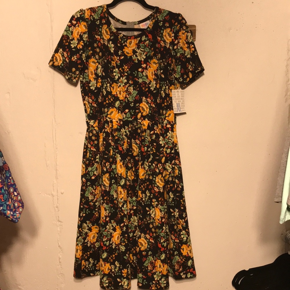 LuLaRoe XL Amelia Dress